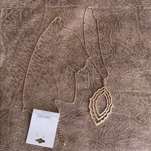 Gold necklace NWT